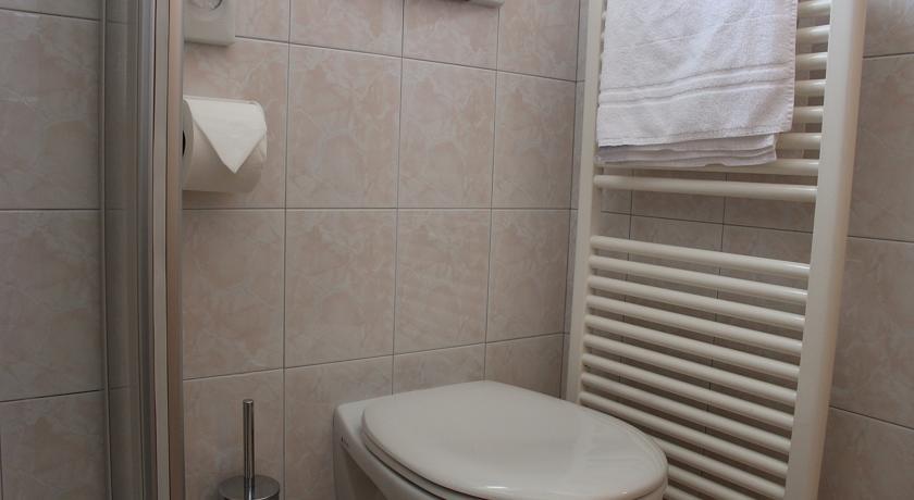 Schenna Garni Eden Bed & Breakfast 객실 사진
