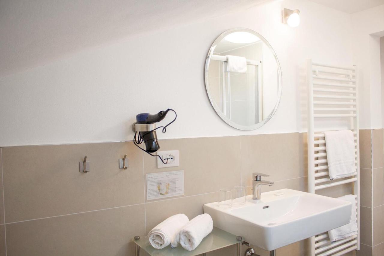 Schenna Garni Eden Bed & Breakfast 외부 사진